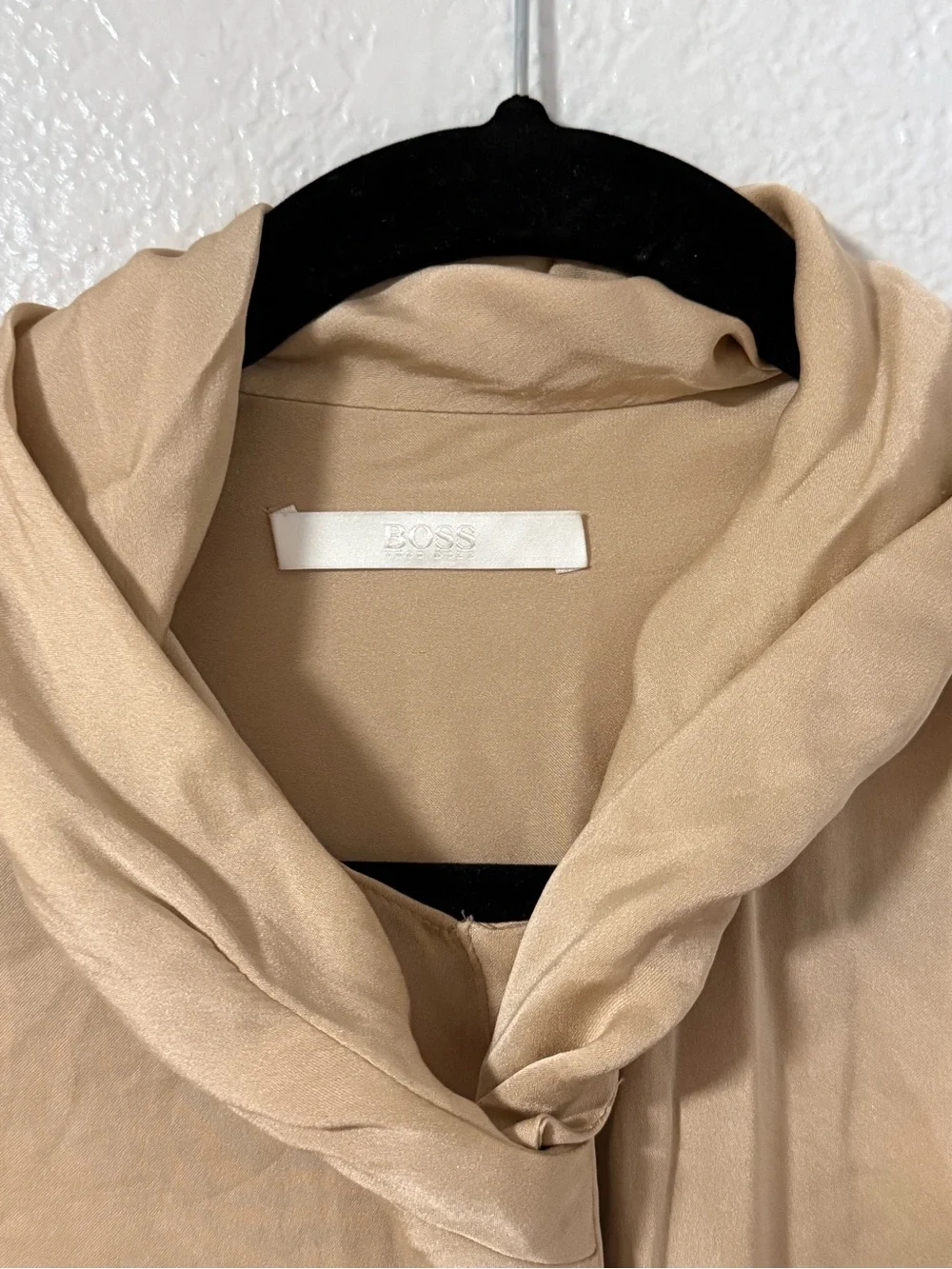 Hugo Boss Womens long sleeve silk Tan Tie-Neck Blouse US 8